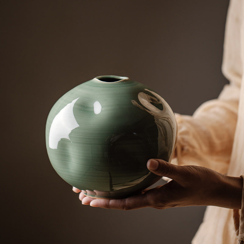 Atama – runde Vase mit Celadon Glasur