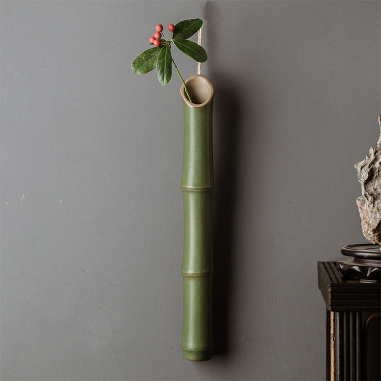 Anari – minimalistische Wand-Vase im Bambus Design
